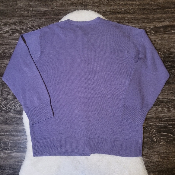 Vintage Scottish Cashmere Sweater with Mother of Pearl Buttons Periwinkle Sz L - Picture 2 of 5